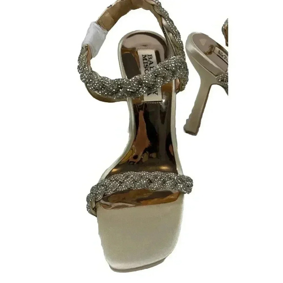 New Badgley Mischka Soft Gold Fennel Braided Spool Heel Size 5 ($265) - Picture 2 of 7